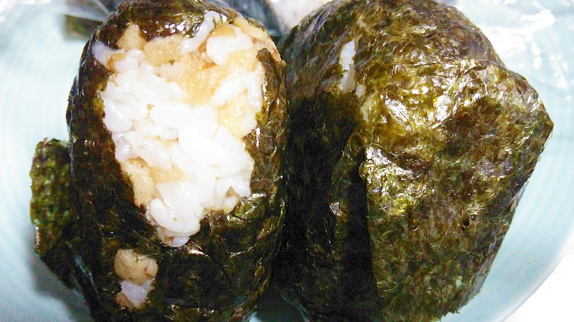 食べたら天丼?! 天かすカツオのばくだんおにぎり