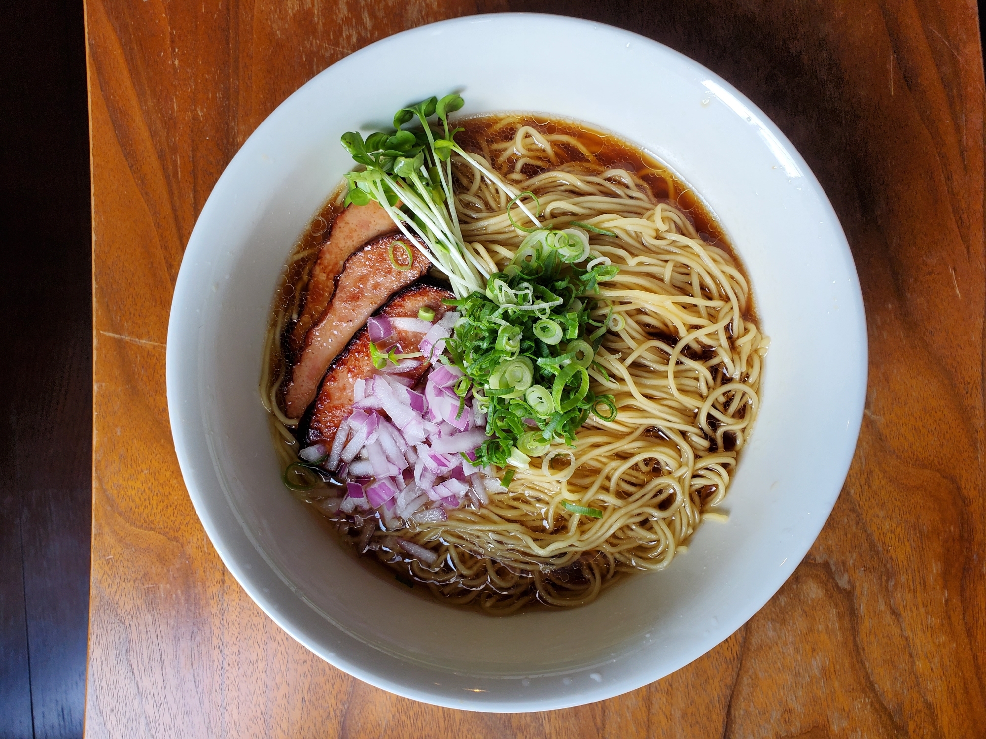 コクの一滴 旨み 鶏醤油ラーメンのトッピング