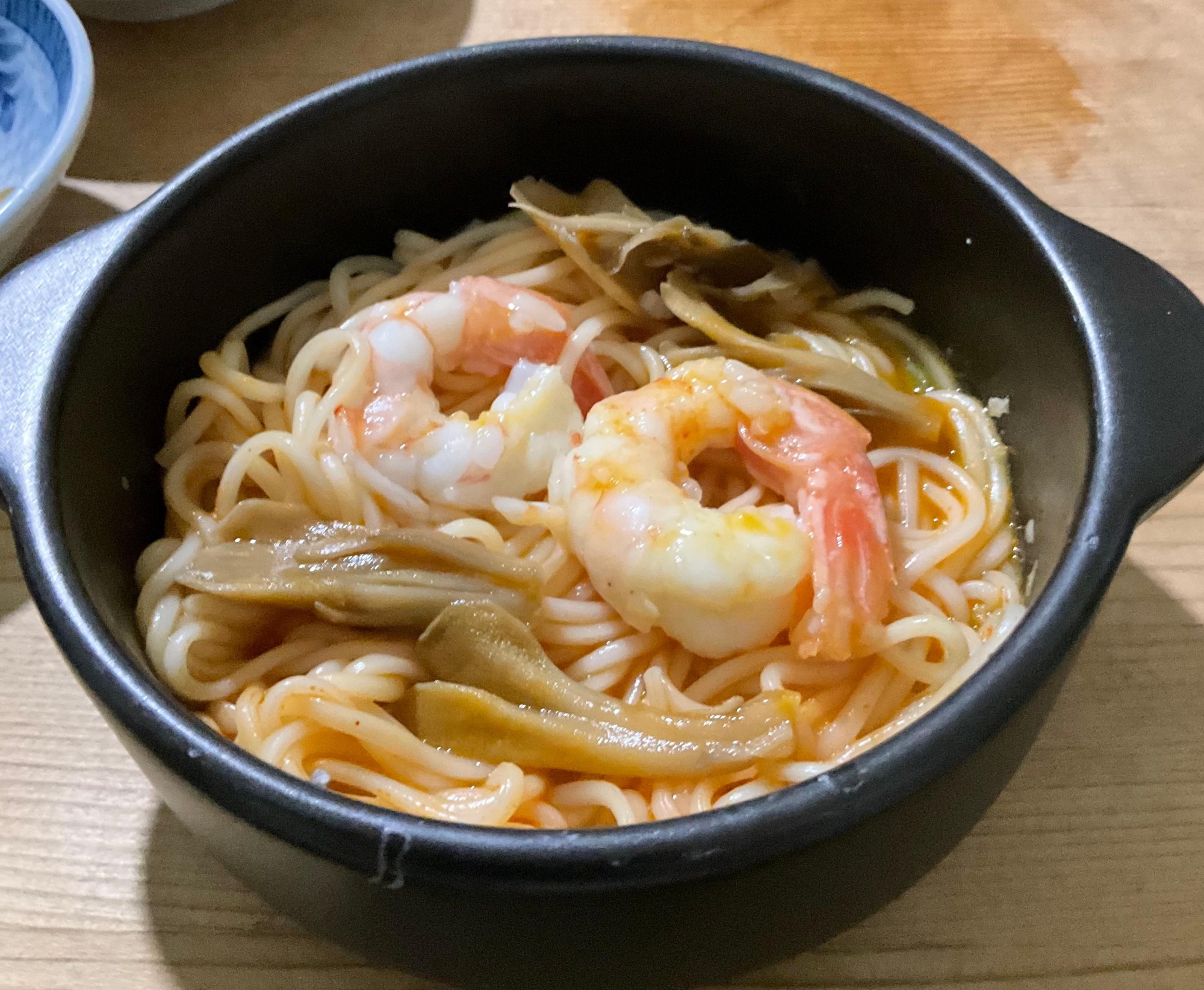 海老舞茸入り野菜ジュース煮麺♪