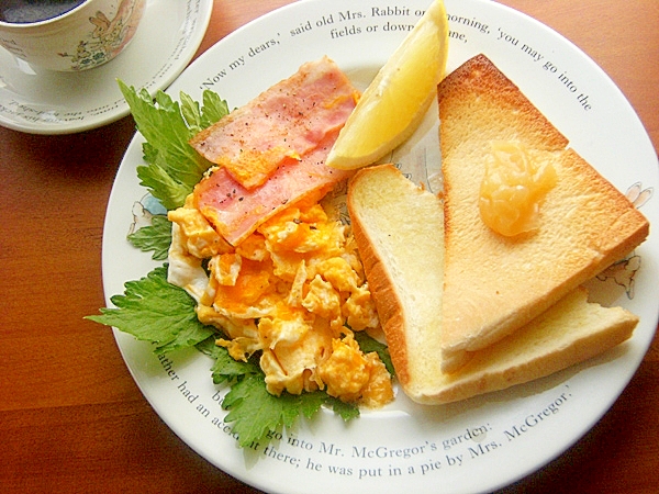 英国B&B風モーニングセット♪(ベーコンエッグ他)