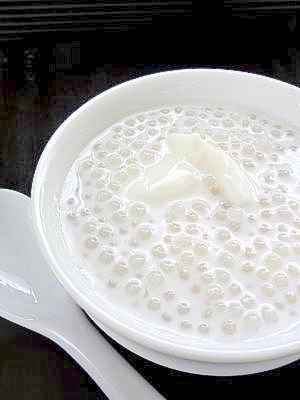 ふるんふるん 杏仁豆腐のタピオカココナッツスープ レシピ 作り方 By ぷう Pou 楽天レシピ