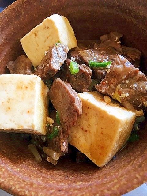 牛肉と豆腐のピリ辛丼