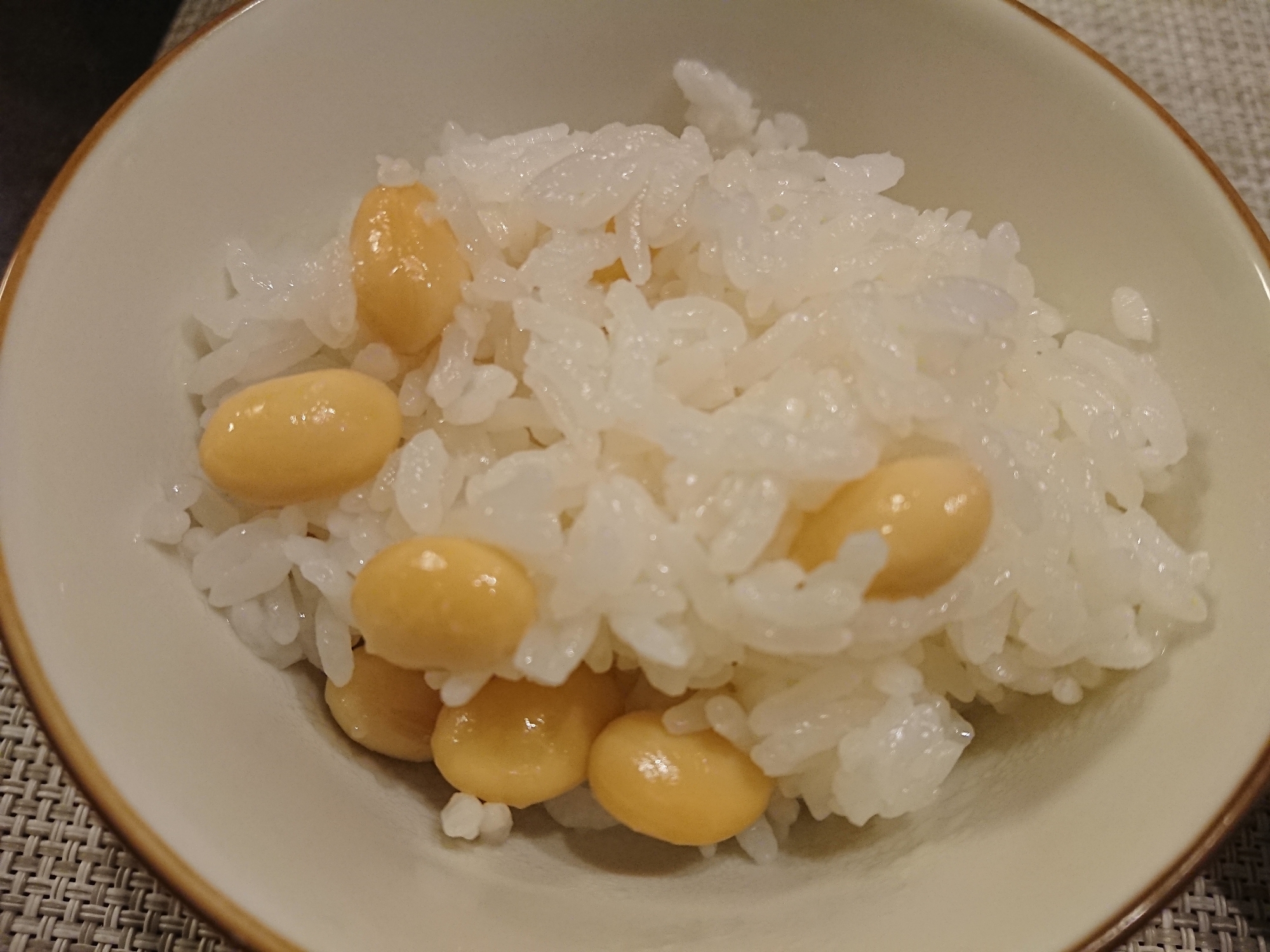 お豆ふっくら大豆ご飯
