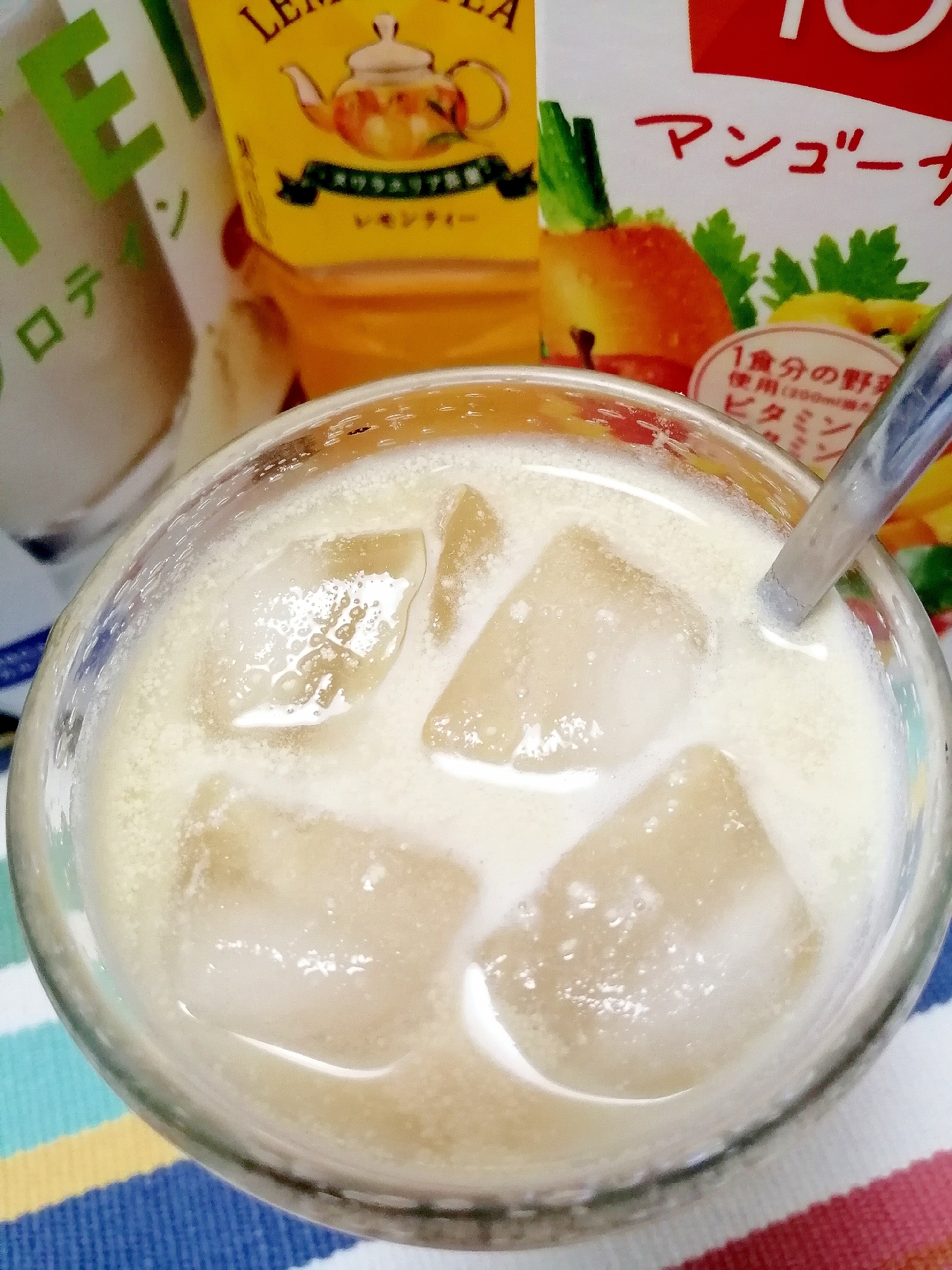 アイス☆マンゴーレモンプロテインミルクティー♪