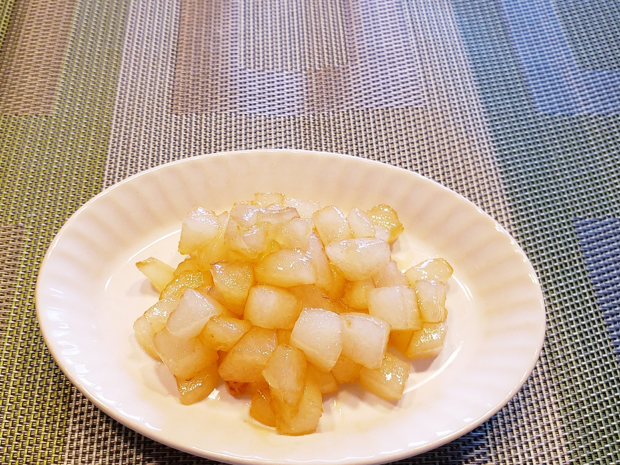 甘さ控えめ！角切り梨の カラメル煮