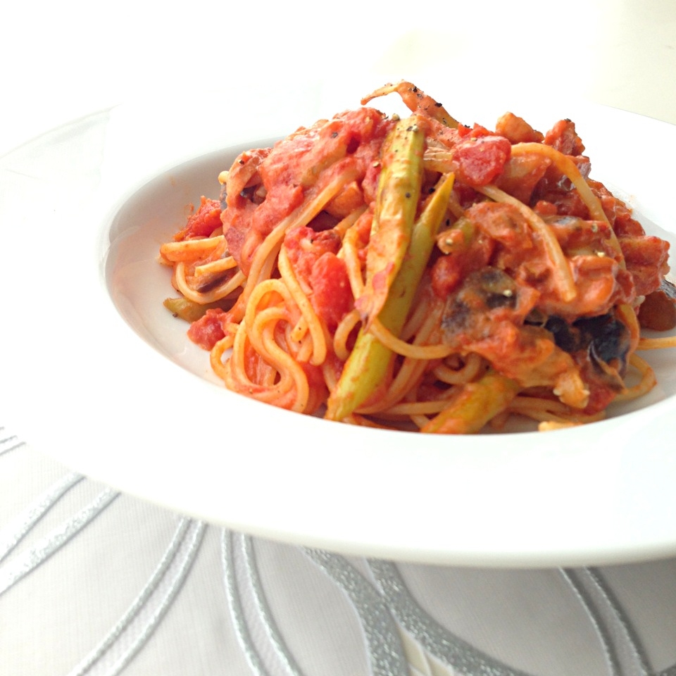 なすとベーコンのトマトパスタ♡