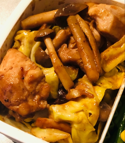 【ホットクック】鶏肉とキャベツの味噌マヨ炒め煮