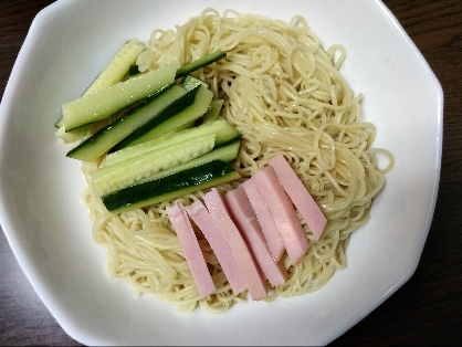 インスタントラーメンで作る☆冷やし中華