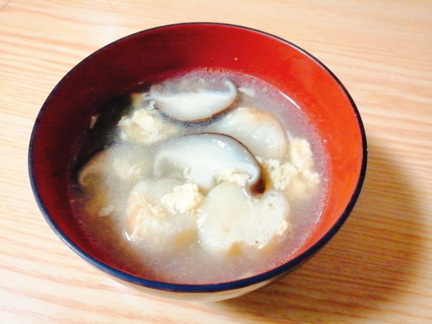 椎茸と麩と卵の中華スープ