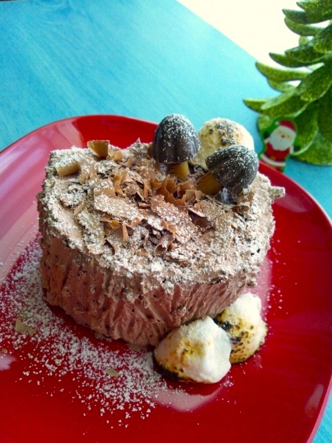 小さなブッシュドノエル 市販のロールケーキで レシピ 作り方 By Nini 楽天レシピ