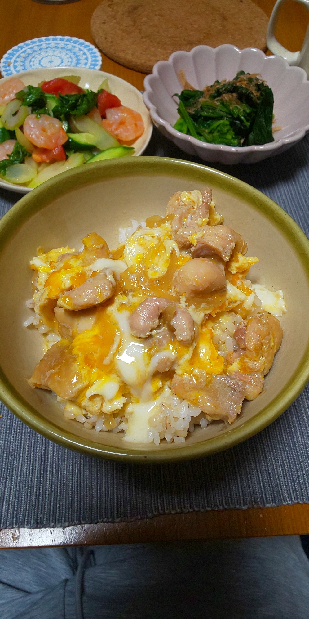 めんつゆで簡単！トロッとろ親子丼♪