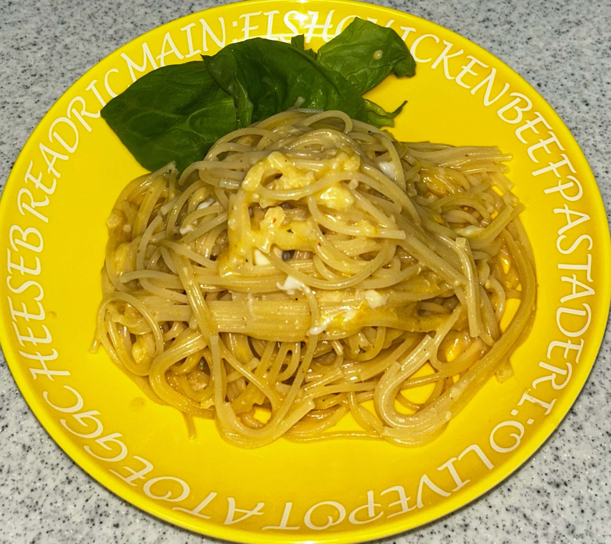 チーズとたまごのスパイスパスタ♫