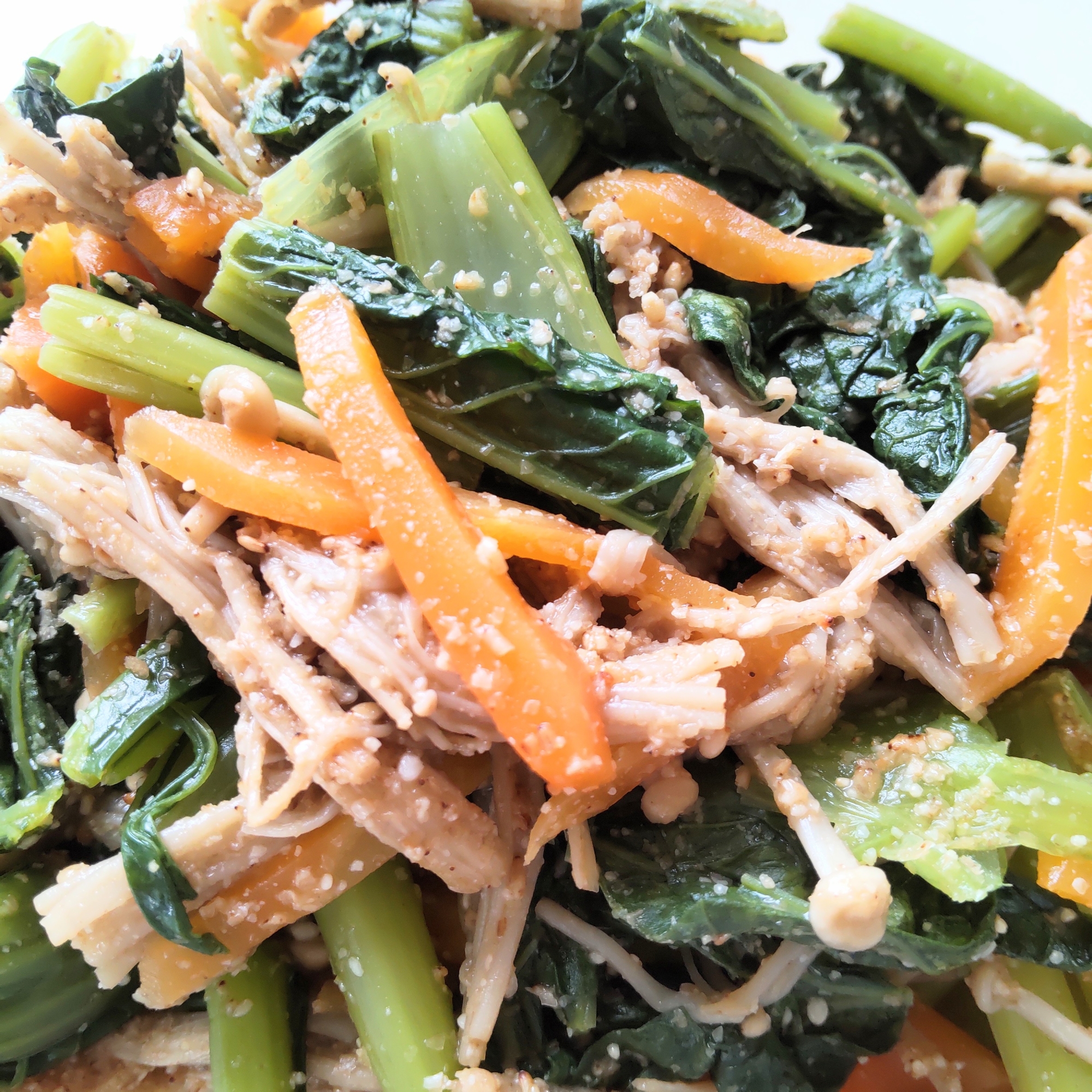 【レンジ調理】小松菜のごま和え【めんつゆで簡単】