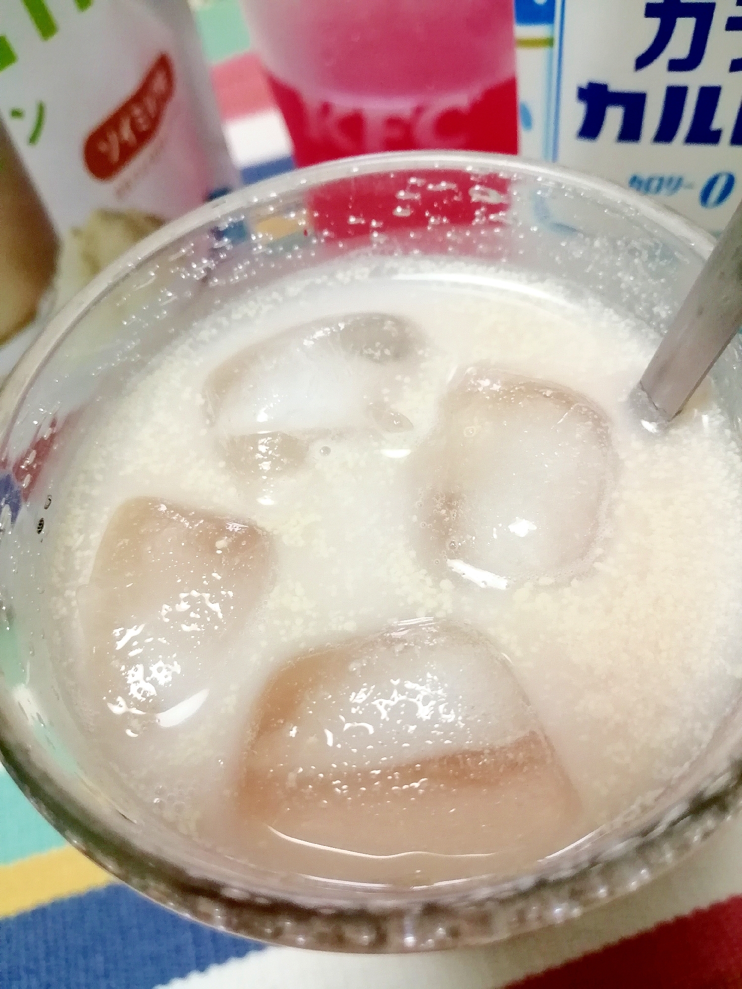 アイス☆トロピカルレモネードカルピスミルク♪