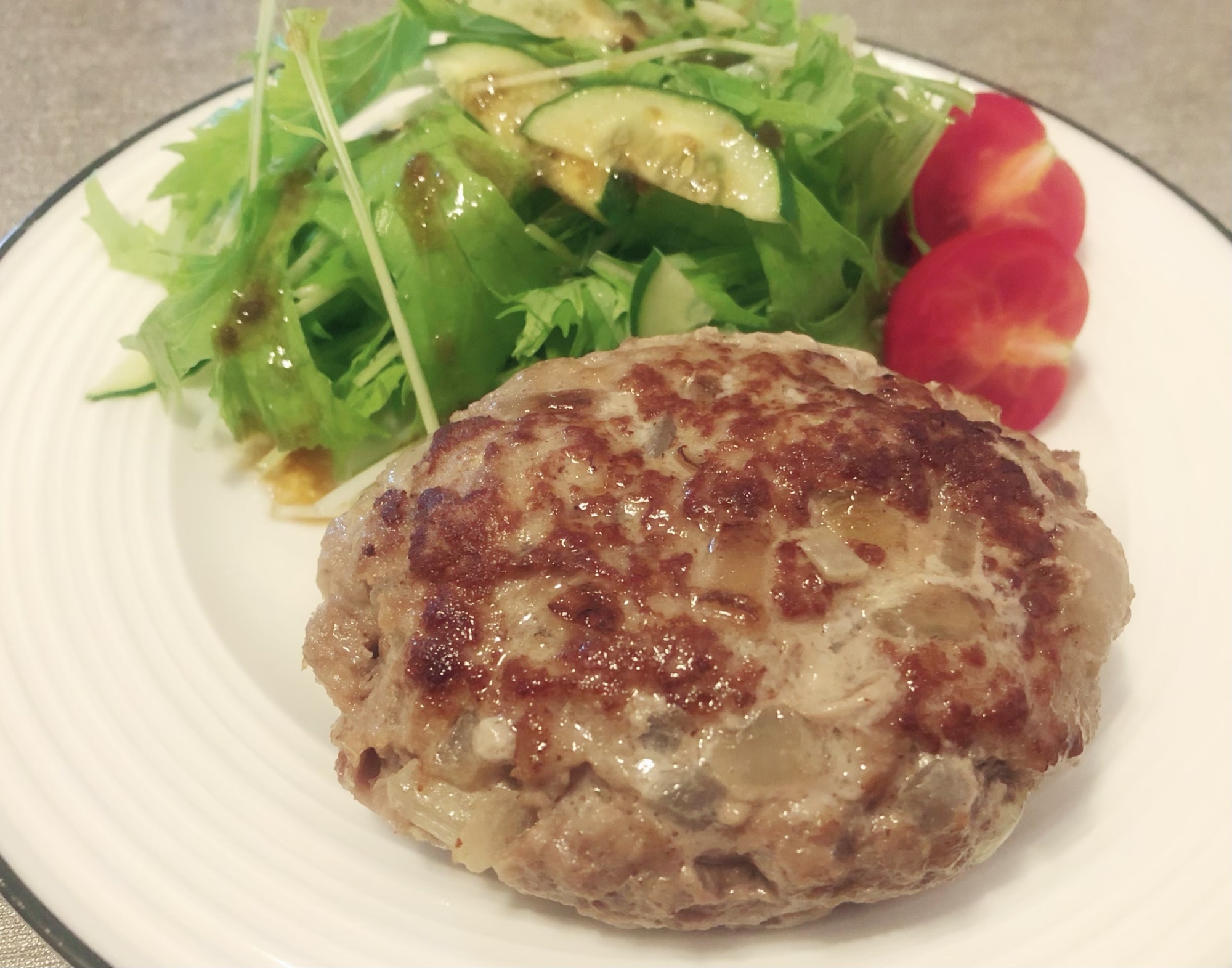 魚焼きグリルで！基本のハンバーグ