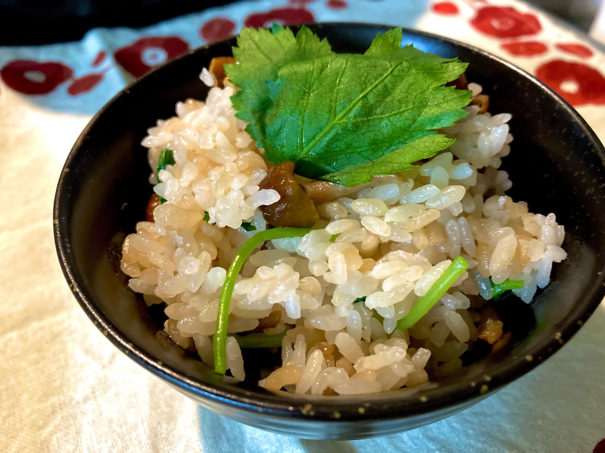 お箸が止まらない！なめこの炊き込みご飯