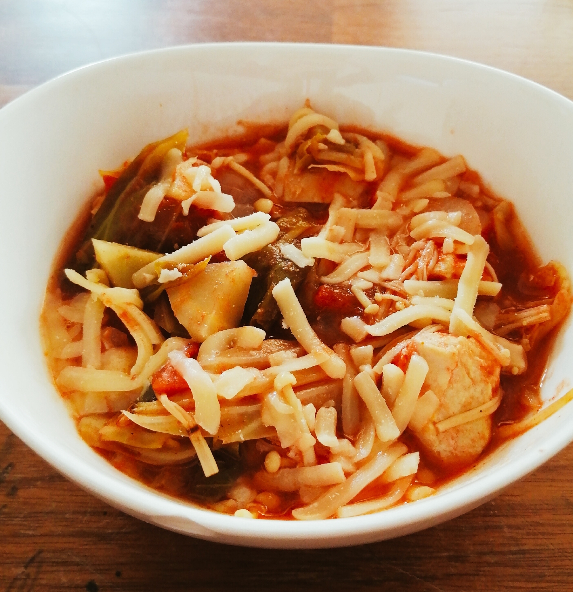 無水鍋で！野菜たっぷりチキンのトマト煮