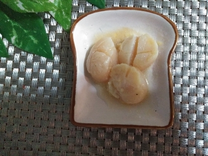 ♥　ホタテ貝柱のバター醤油炒め！　レモン添え　♥