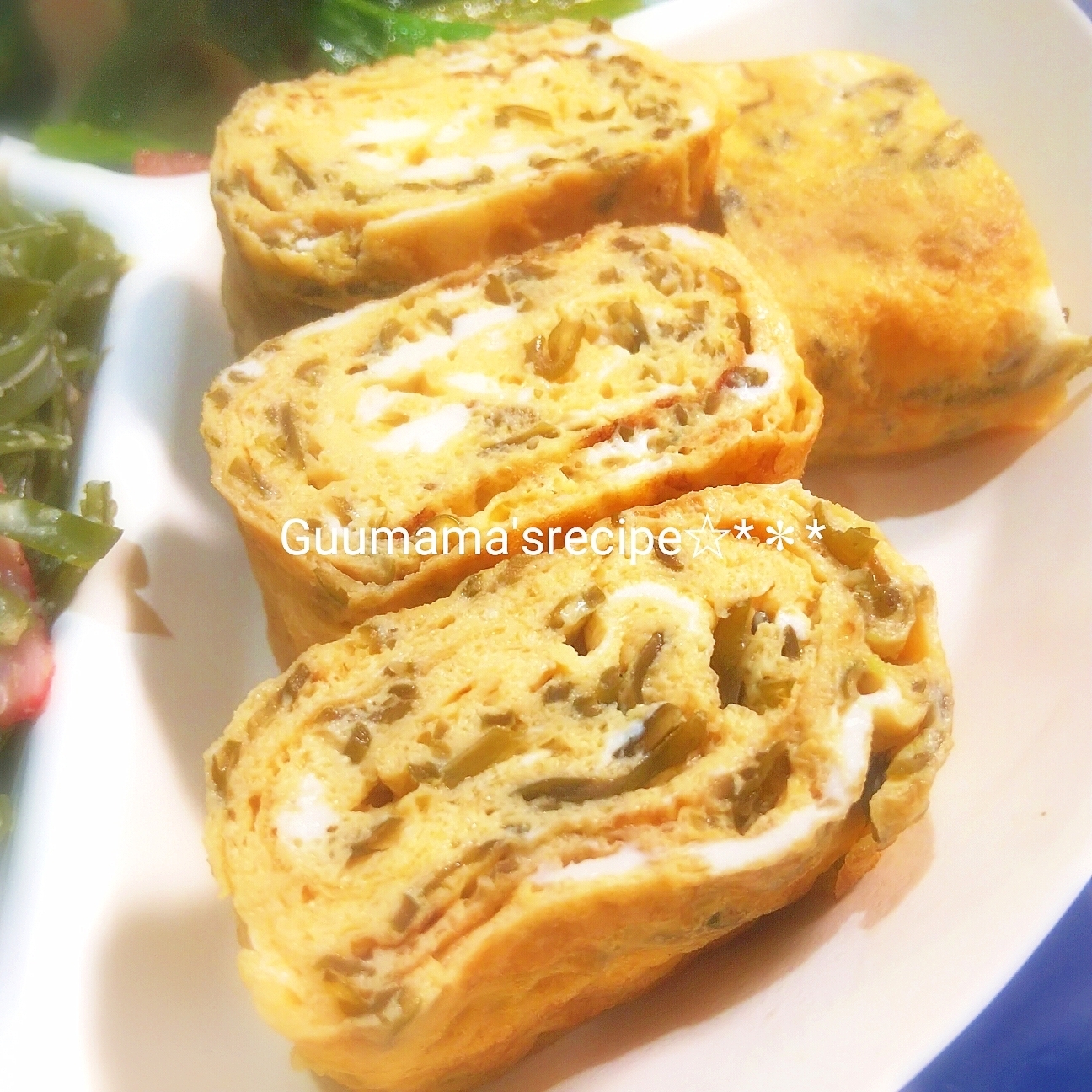 味付けめかぶで簡単♡食感にハマる♡めかぶの玉子焼き