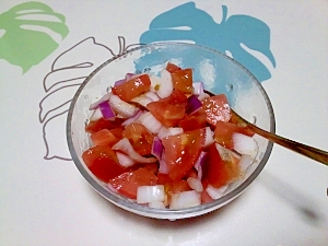 紫玉ねぎとトマトのサラダ＋＋