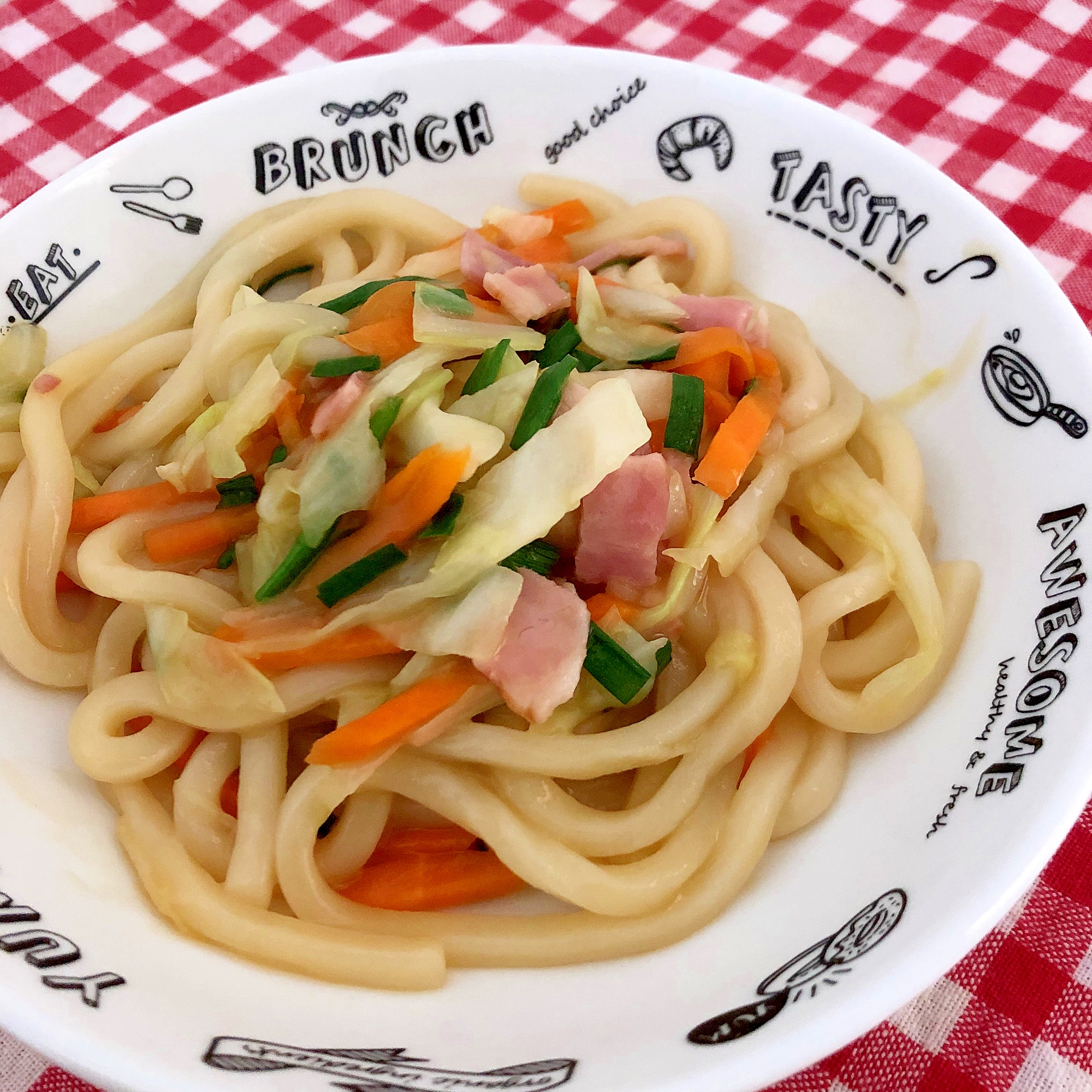 ベーコンと野菜の焼うどん☆