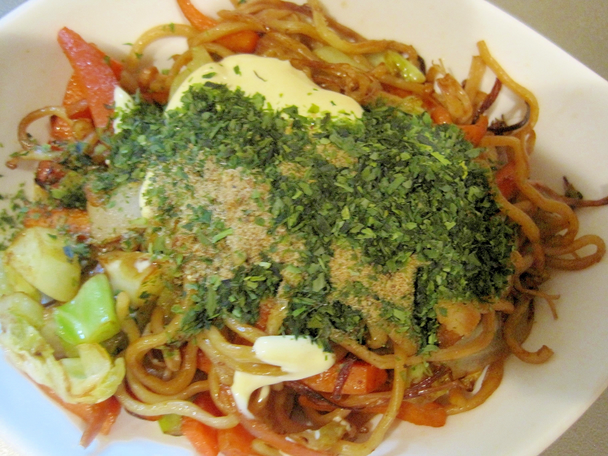 トマトキャベツ焼きそば