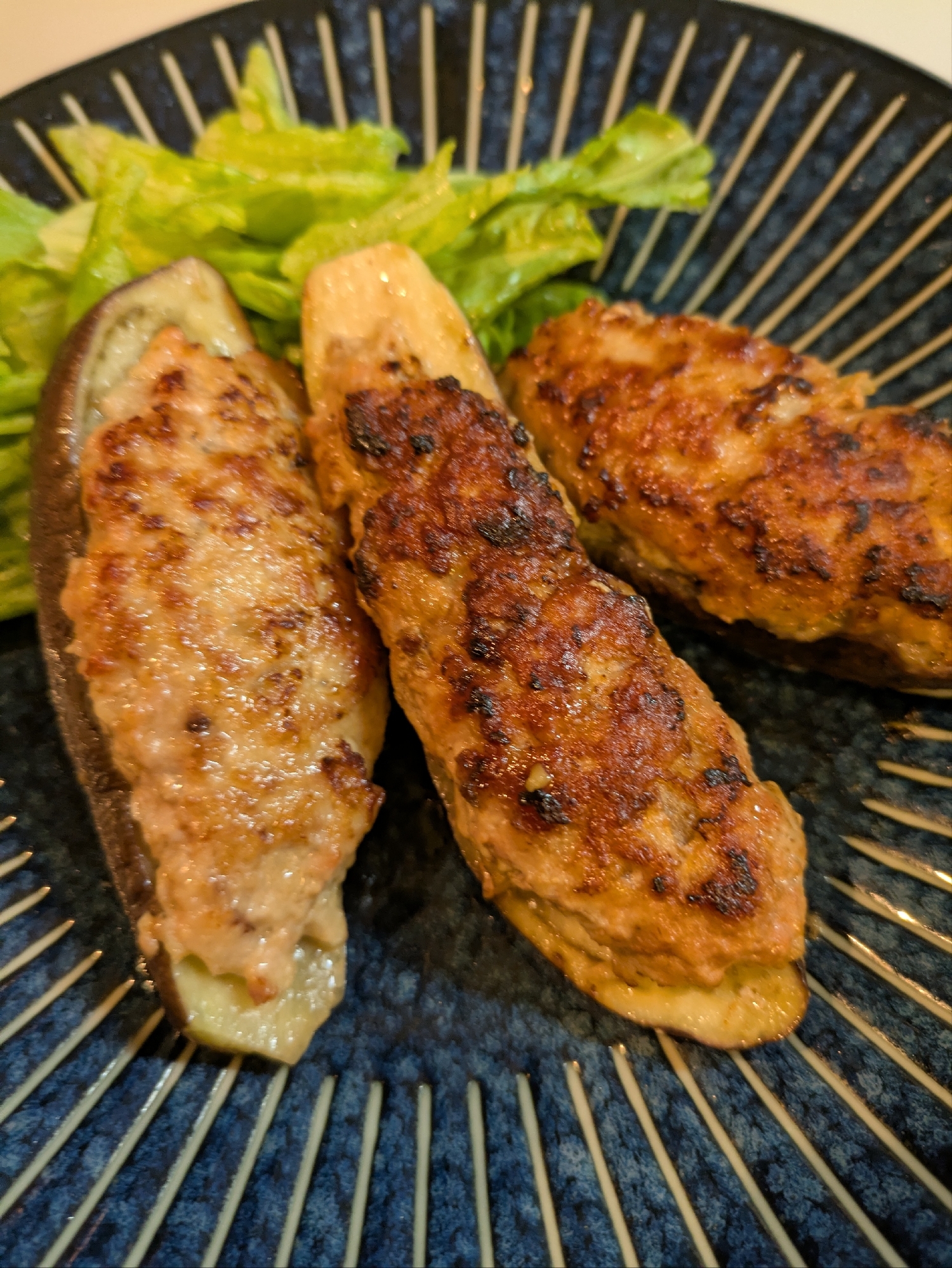 ハンバーグのタネが余ったら　ナス肉のせ