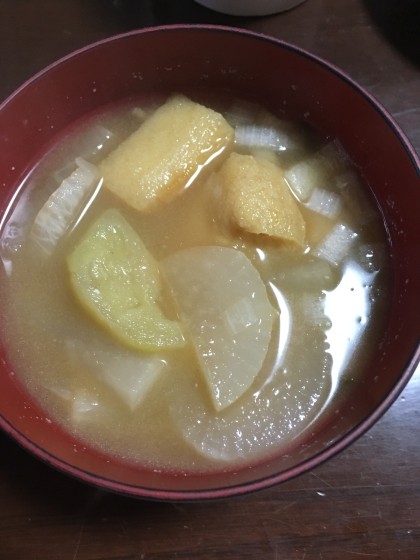 大根と茄子油揚げの味噌汁