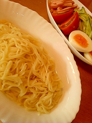 つやピカ♪レンジで茹でよう§冷やし中華の麺§