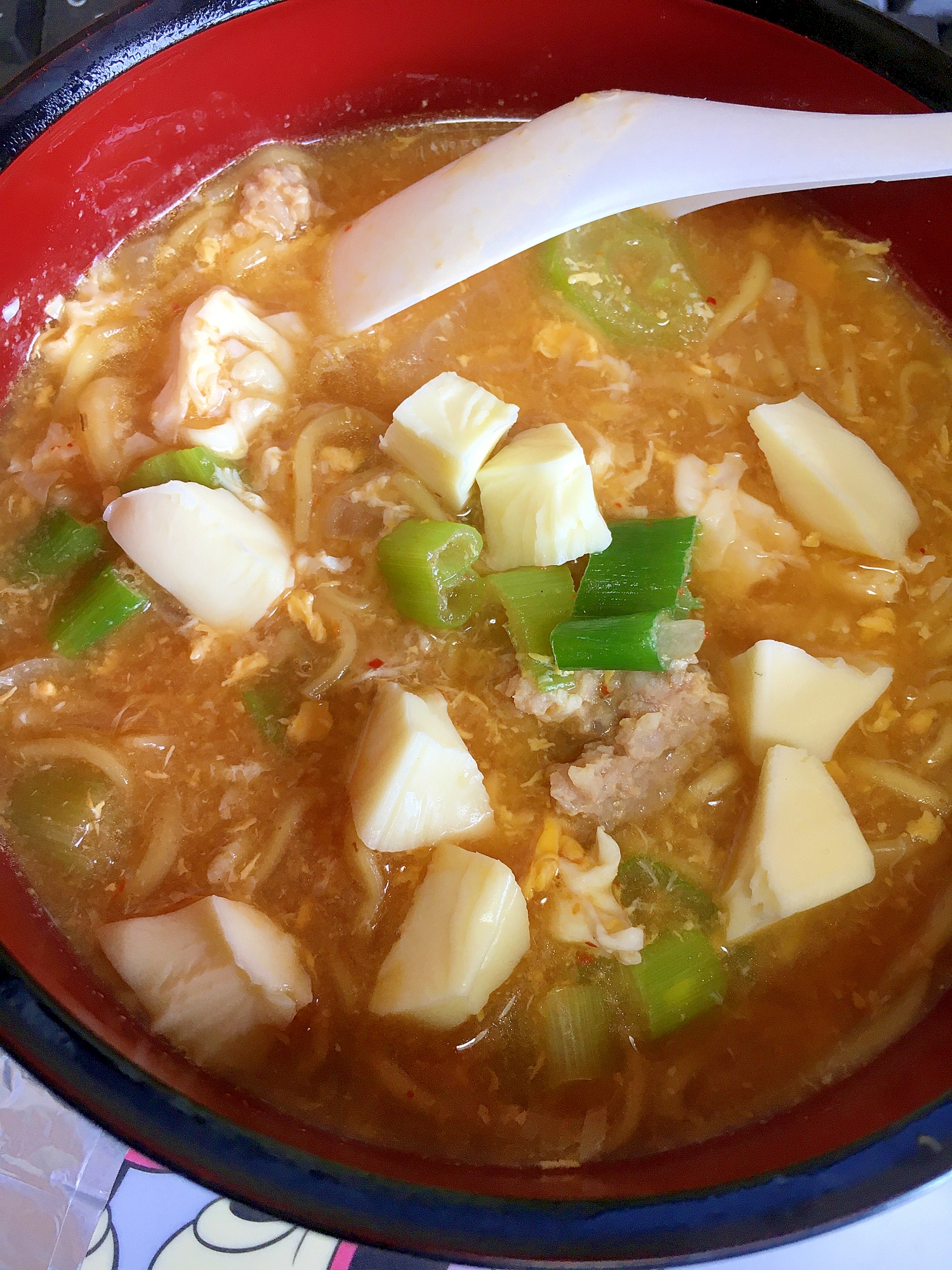 ピリ辛ねぎ味噌チーズラーメン