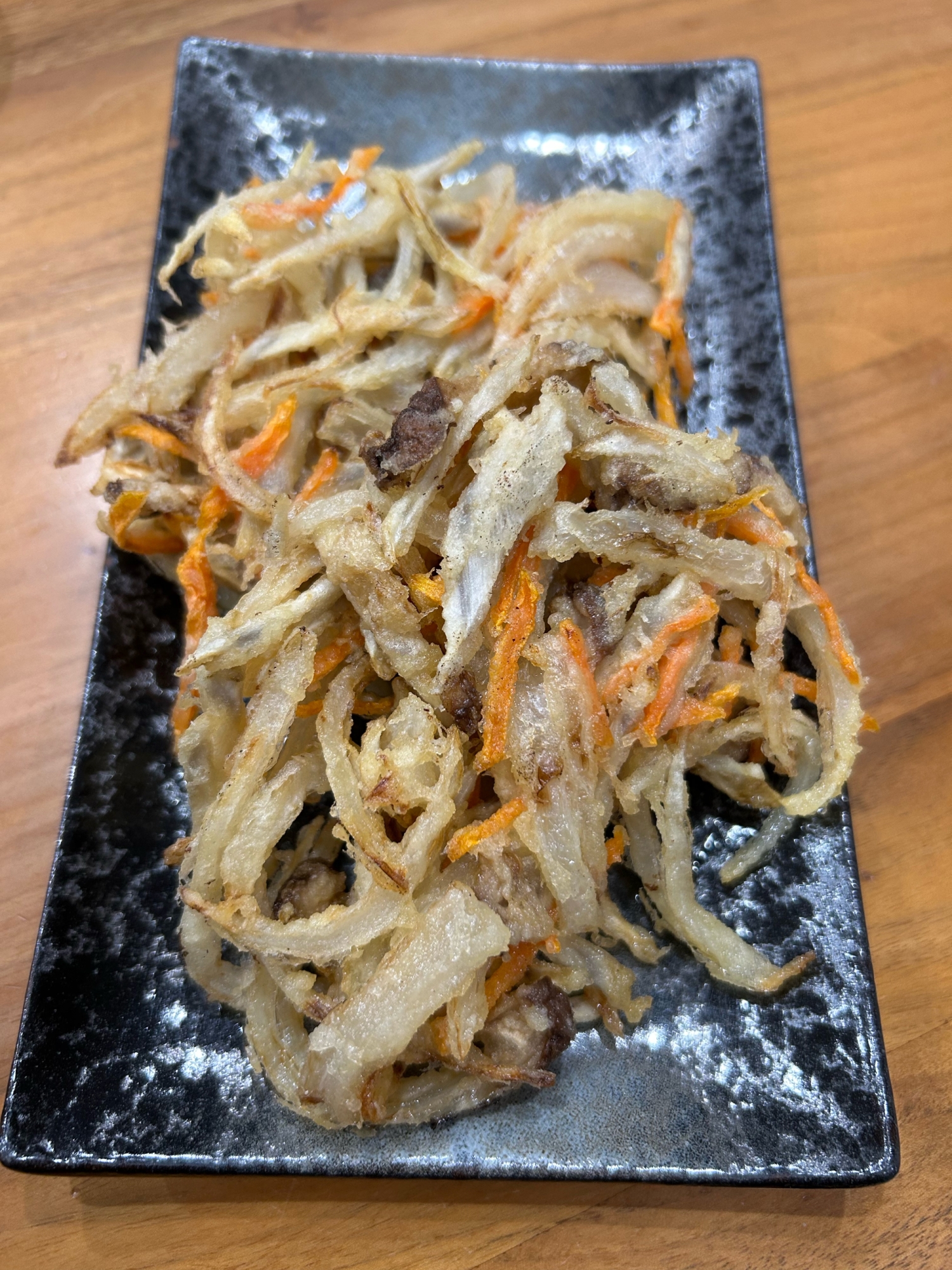 玉ねぎとごぼうとにんじんのかき揚げ