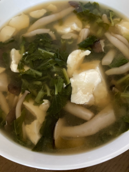 サッとできる！☀️しめじ、春菊、豆腐の中華スープ