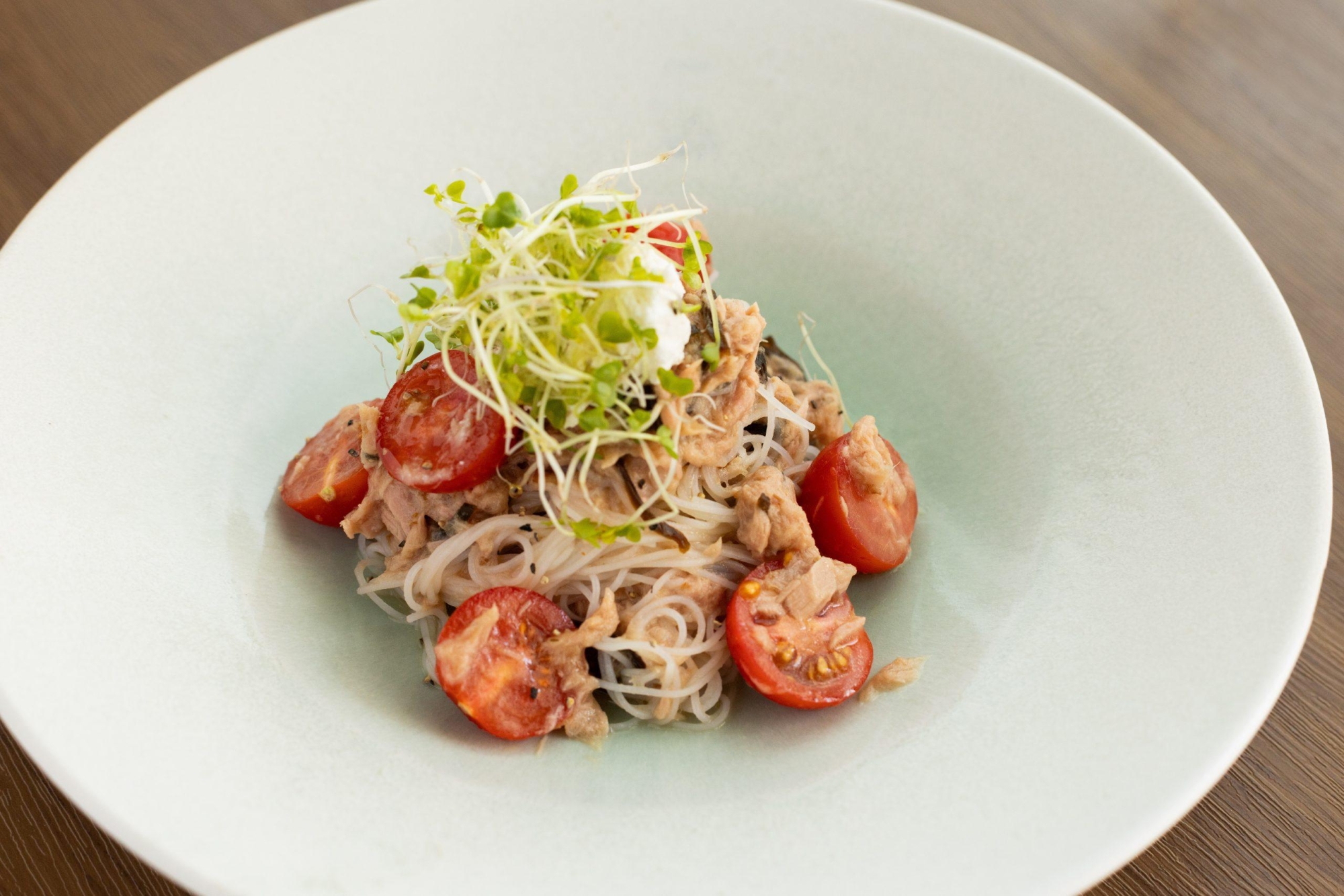 ツナとミニトマトの冷製ビーフン