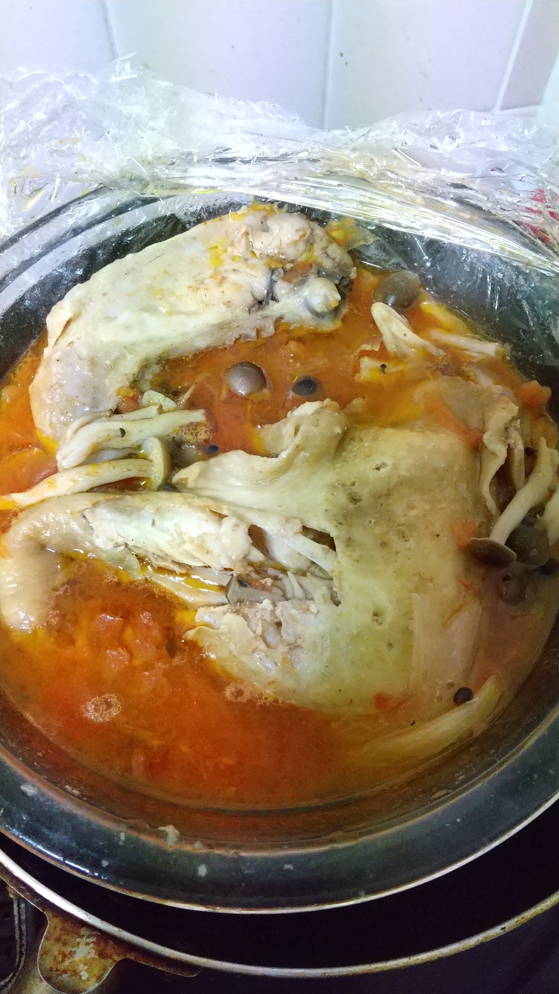 鶏のトマトソース煮込み
