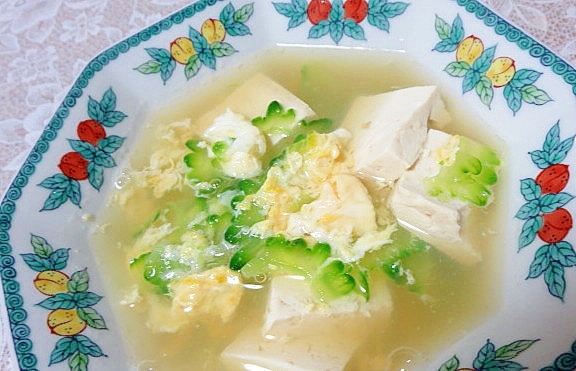 ゴーヤと豆腐の卵スープ