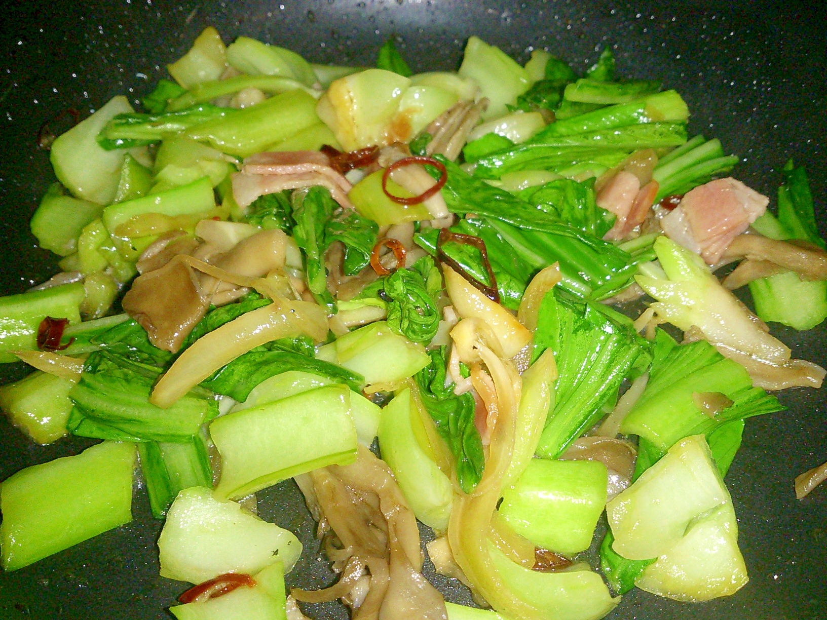 ベーコンとチンゲン菜のコンソメ炒め レシピ 作り方 By 抹茶みるくん 楽天レシピ ベーコンとチンゲン菜のコンソメ炒め レシピ 作り方 By 抹茶みるくん 楽天レシピ