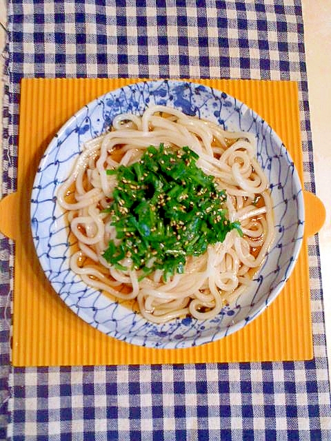 ニラぶっかけうどん♪