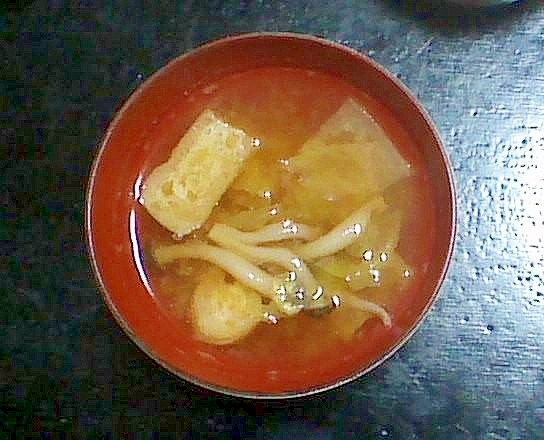 白菜・しめじ・油揚げの液体みそ味噌汁