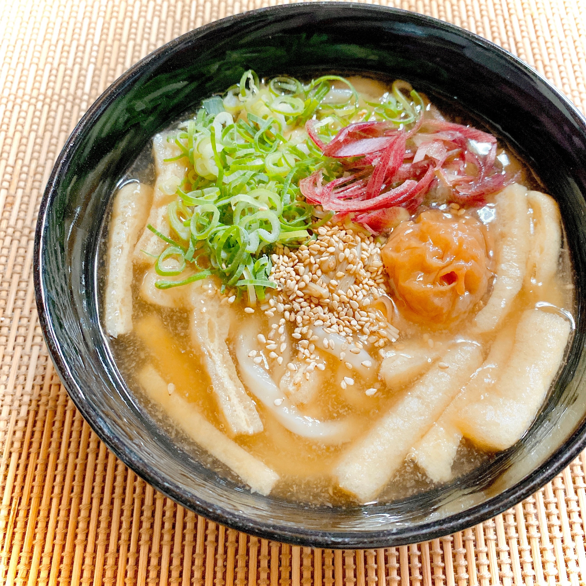 冷え対策♪梅風味のたっぷり生姜のあんかけうどん