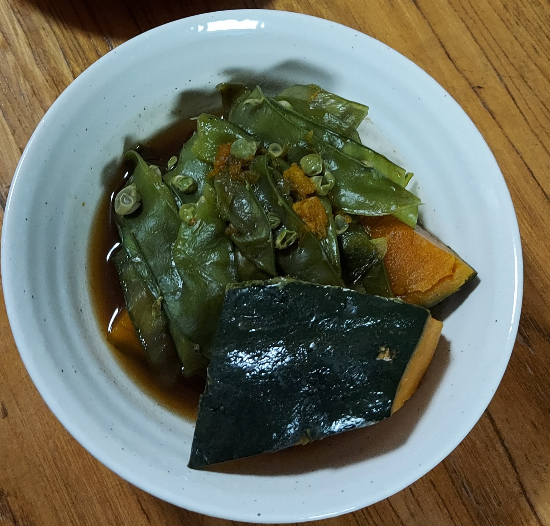 かぼちゃと絹さやの煮物