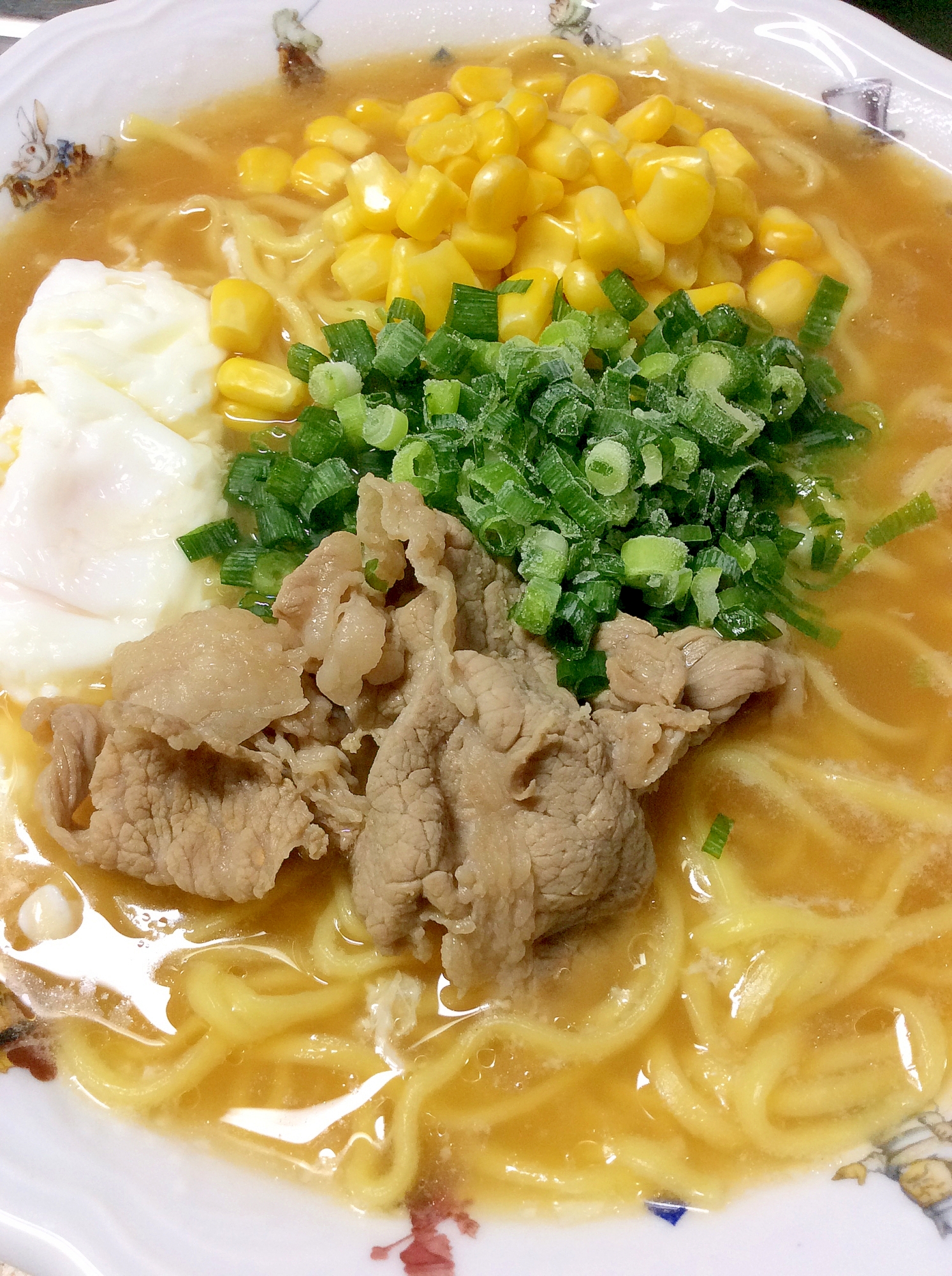 味噌ラーメン牛ばら入り