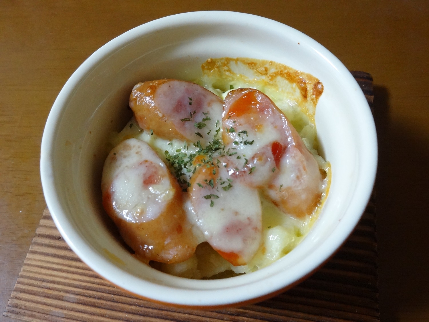 お弁当にも!ポテトとウインナーのチーズ焼き
