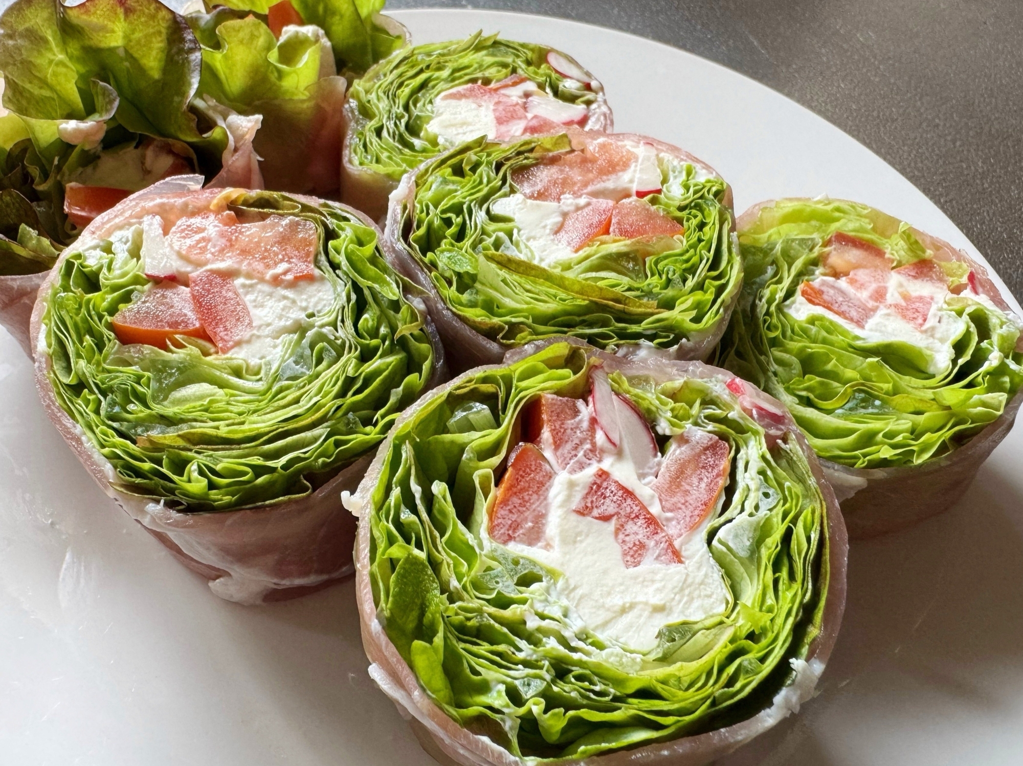 野菜たっぷりサラダ感覚!生ハム春巻き☆