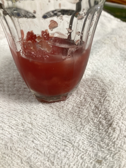 グビグビ飲んじゃう☆南国のスイカジュース！