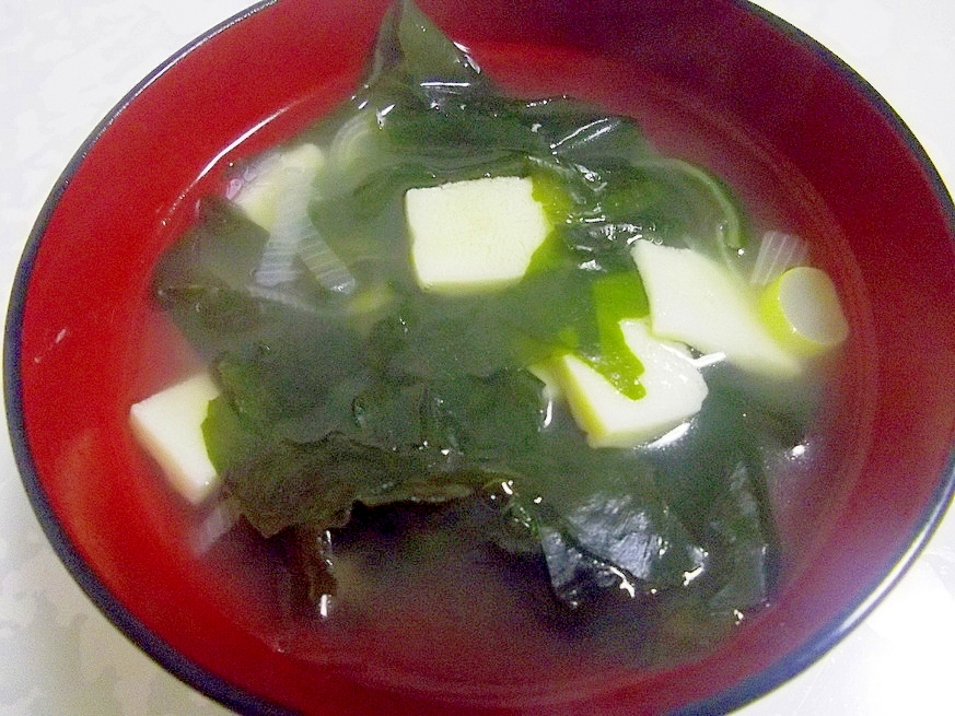 高野豆腐とわかめの中華スープ