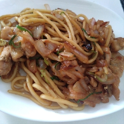 太麺もっちり！カレー味ソースの焼きちゃんぽん