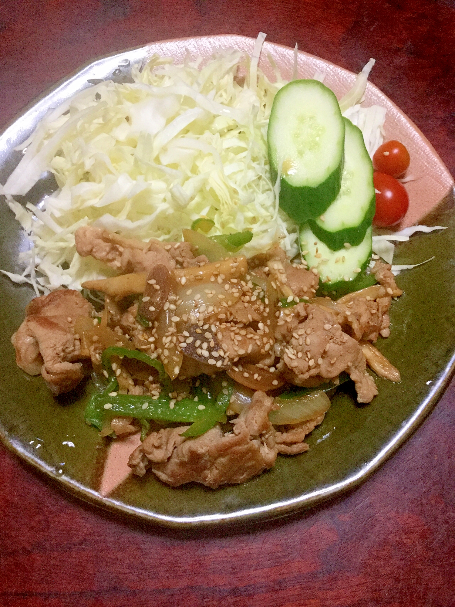 ピーマンと玉ねぎ入り☆豚焼き肉炒め！