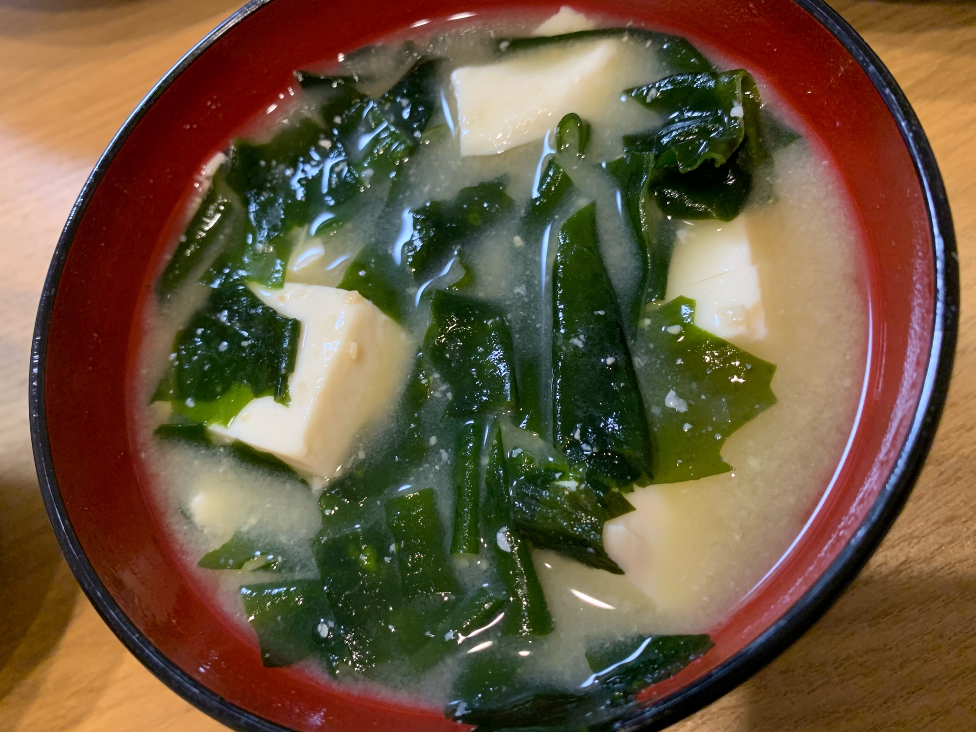 わかめと豆腐の味噌汁