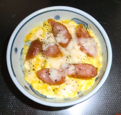 夕食に♢ゆで卵とマスタードとマヨネーズとチーズの風味が最高！！とても美味しくて、私も家族も大満足♥おしゃれなレシピ有難うございました♪また、作りますね★