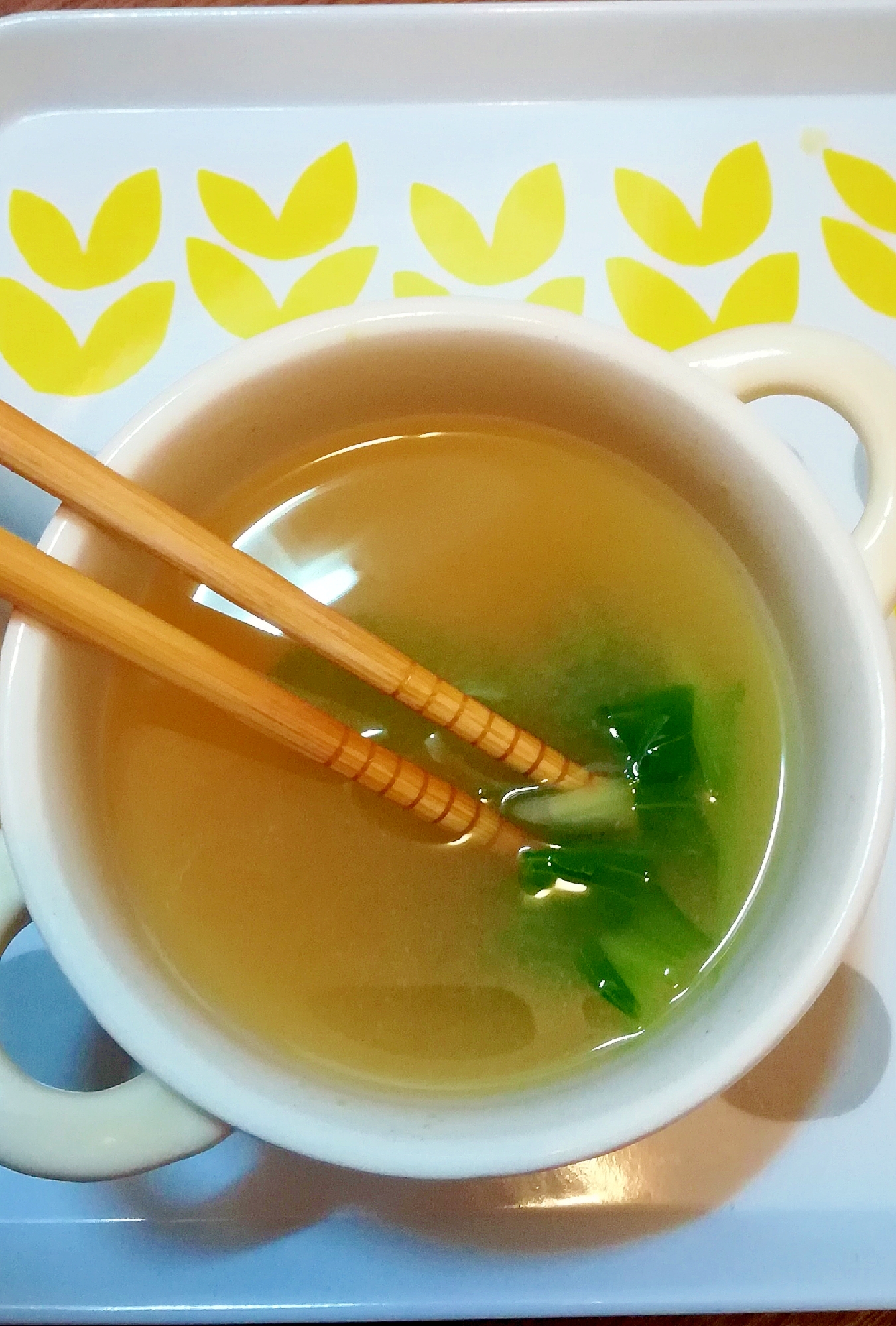 生姜で温まる☆チンゲン菜のお味噌汁